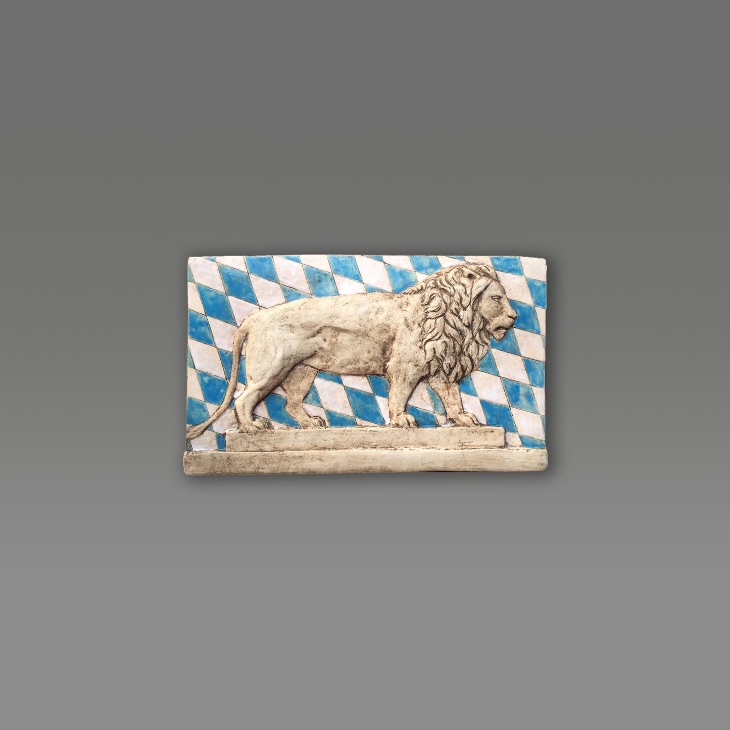 Big Bavarian lion, painted with glazes