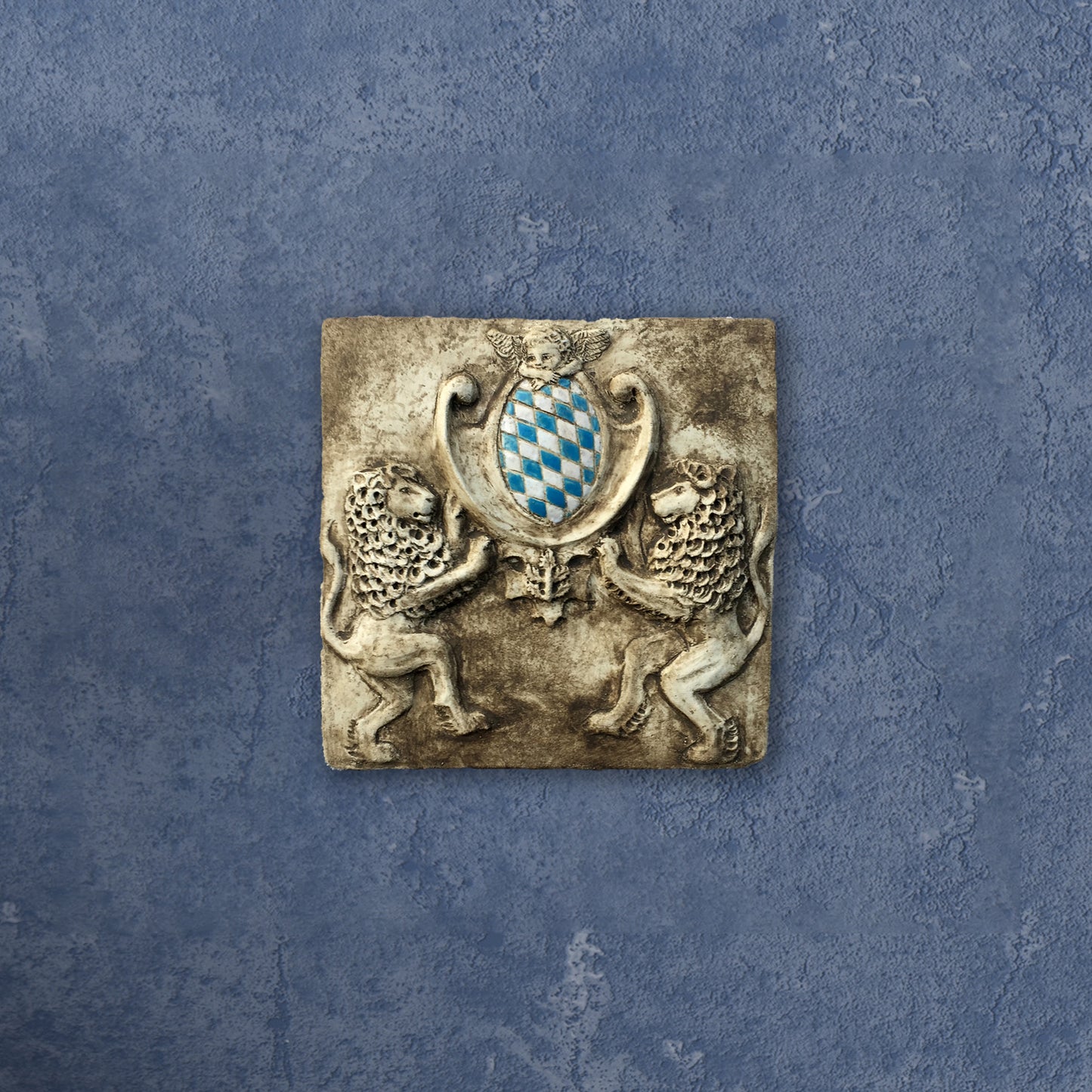Leoni che reggono lo scudo bavarese