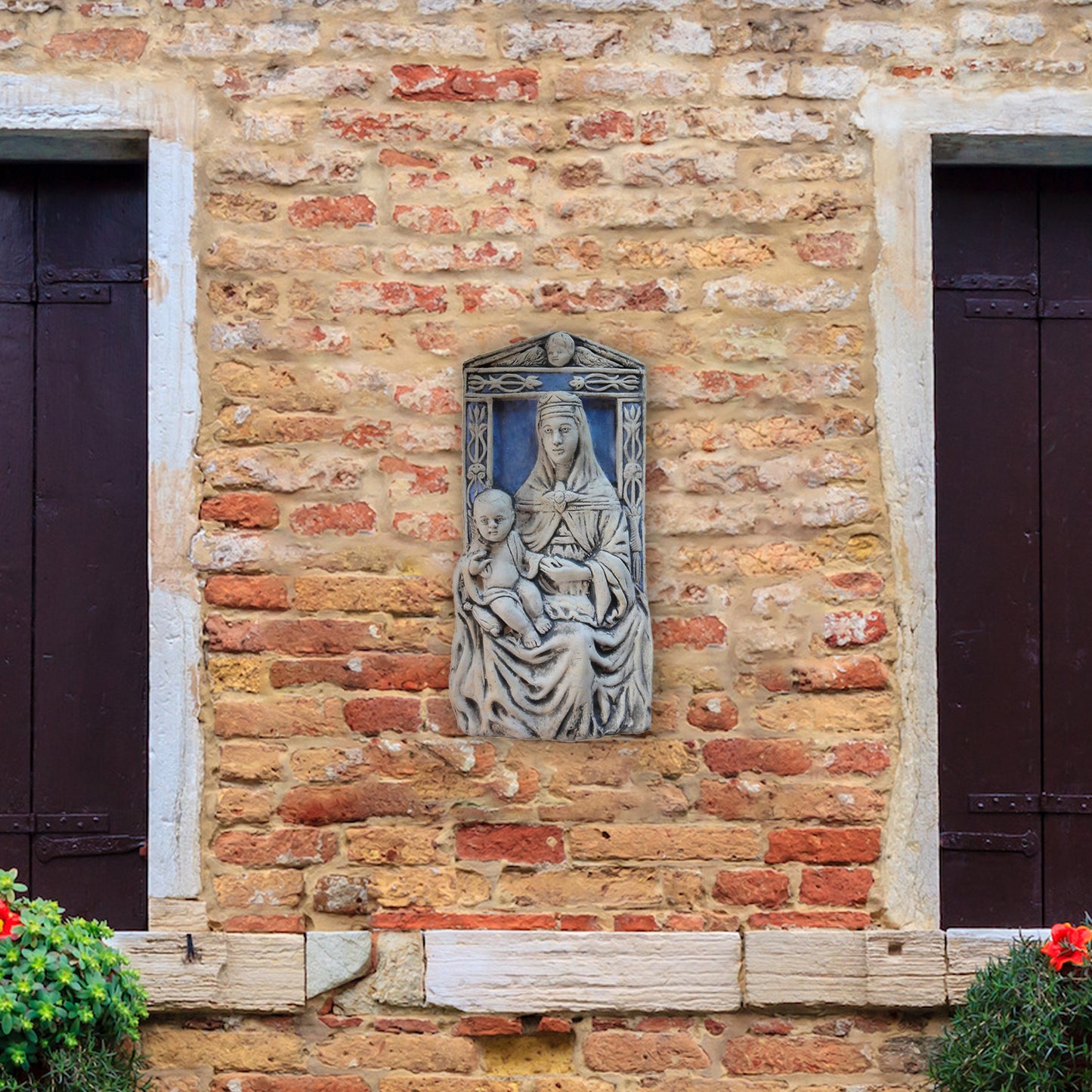 Madonna in Trono con Bambino Benedicente