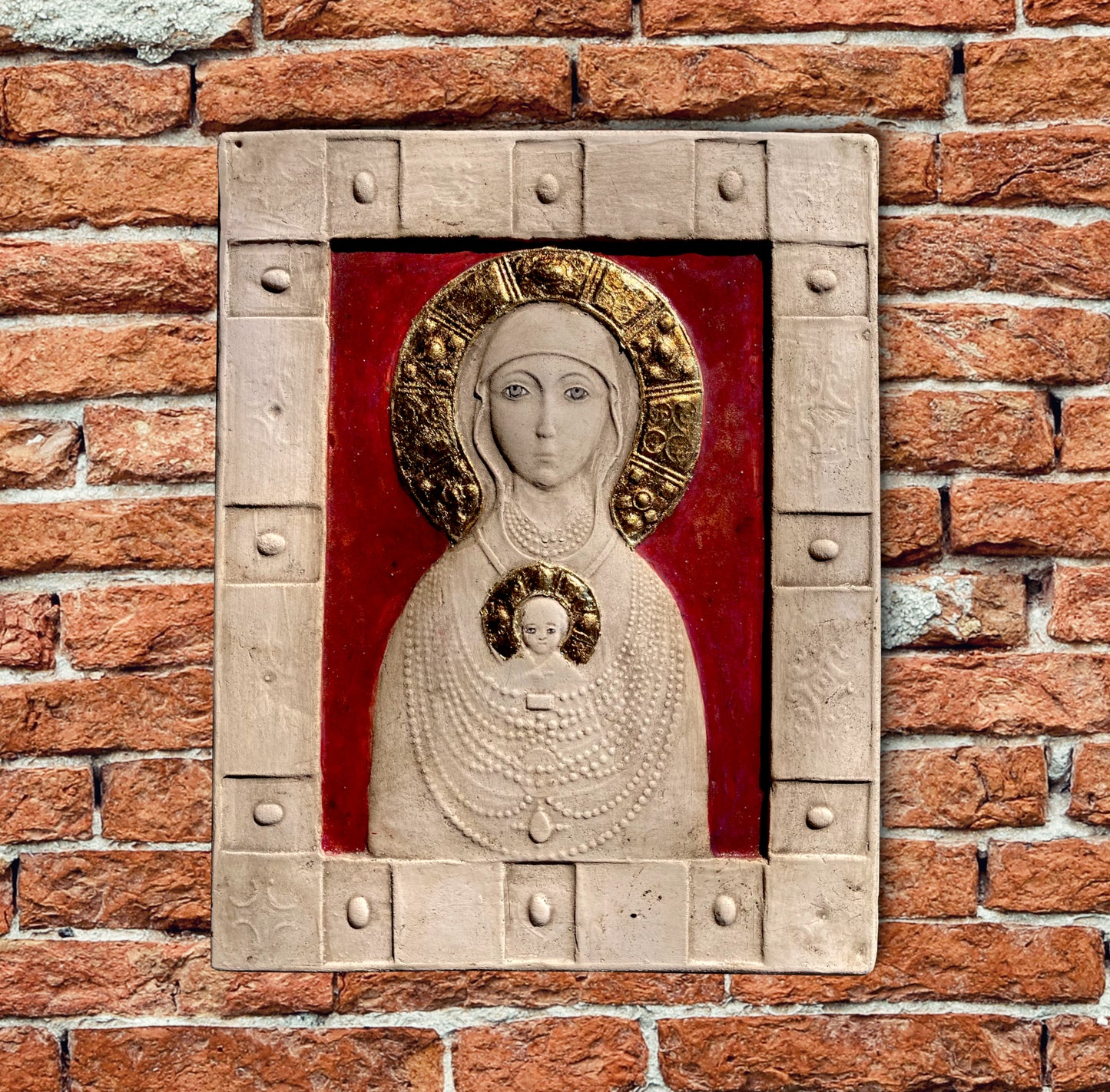 Madonna Nikopeja, painted and gilded bas-relief