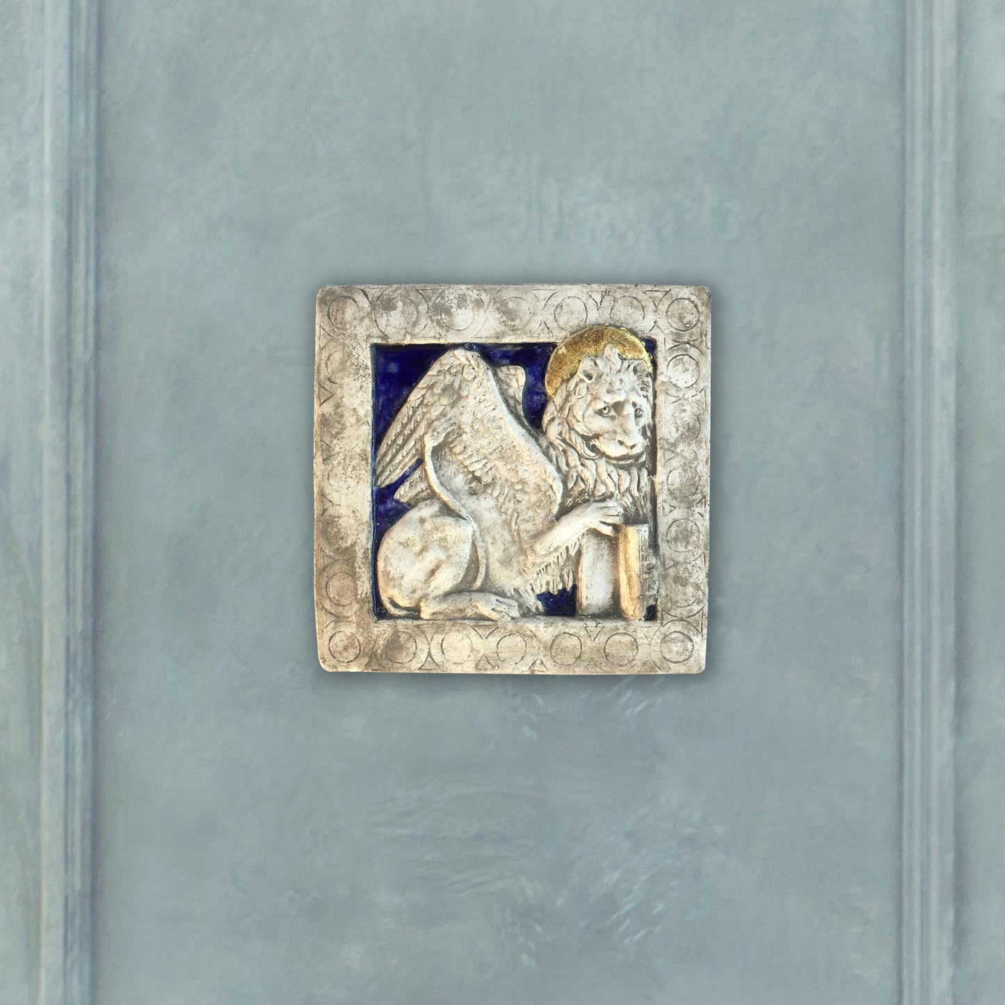 Il Leone di San Marco - Scultura in ceramica dipinta con dorature